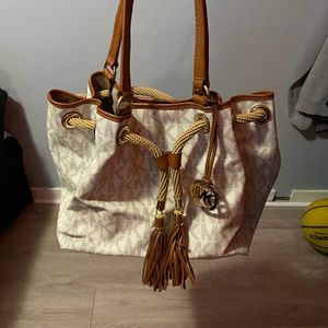 Micheal Kors bag